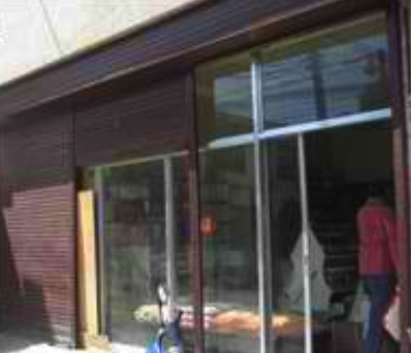 this is how the store looks like from the outside